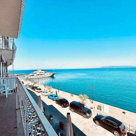 Molo 28 Beach Parking Ac Порто Санто Стефано Экстерьер фото